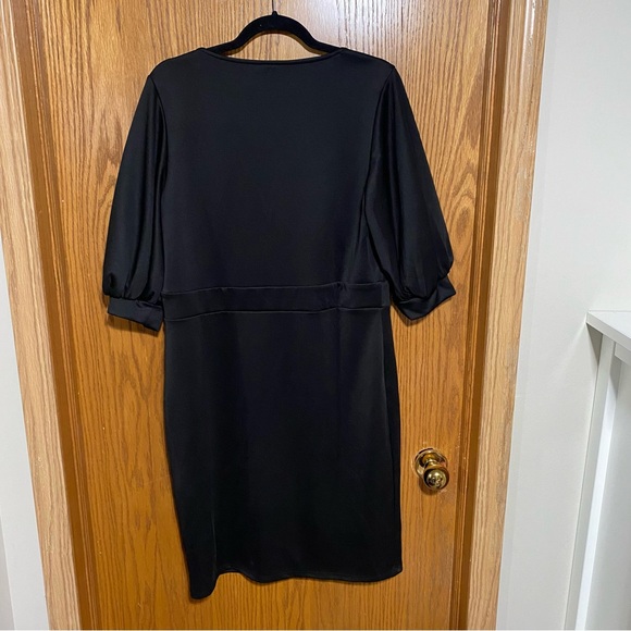 Plus size black knit dress - Picture 6 of 7